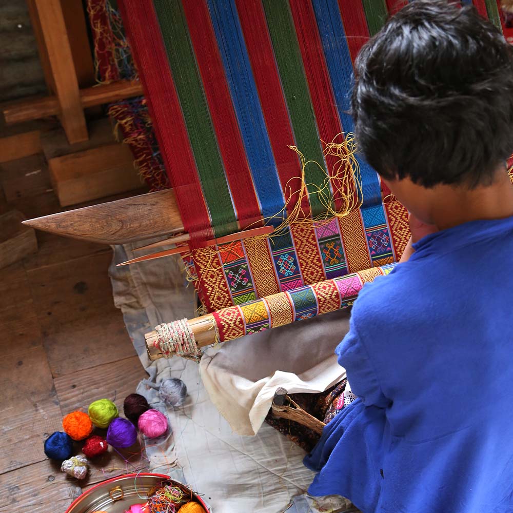 A kishuthara weaver at Khoma