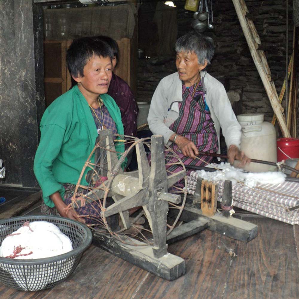 The cotton-weaving village of Tsebar