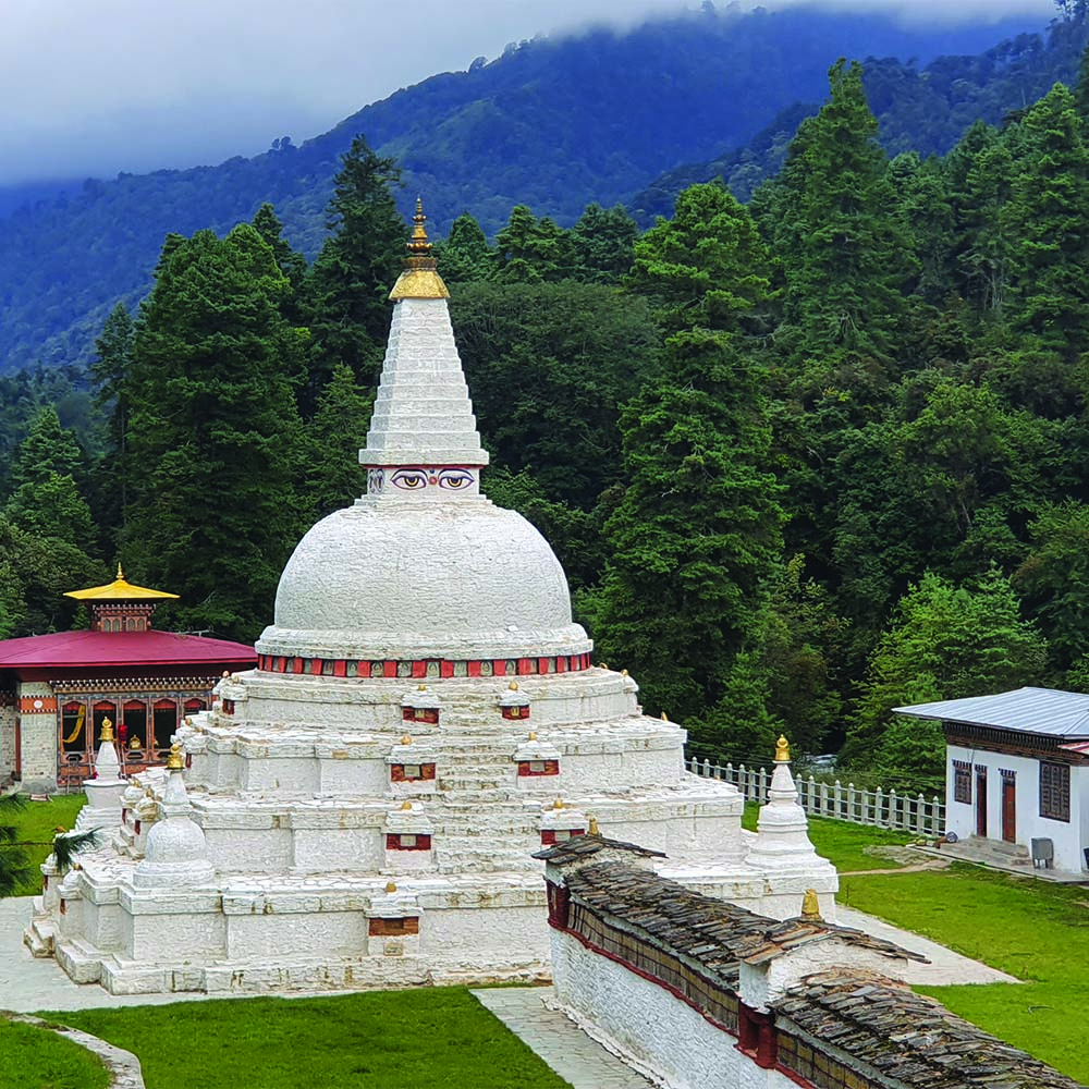 Chendebji Chorten, on the road west of Trongsa