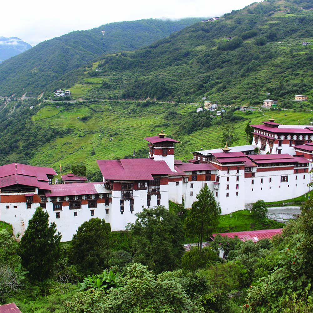 Trongsa Dzong, strung along the ridge above the Mangde Chhu