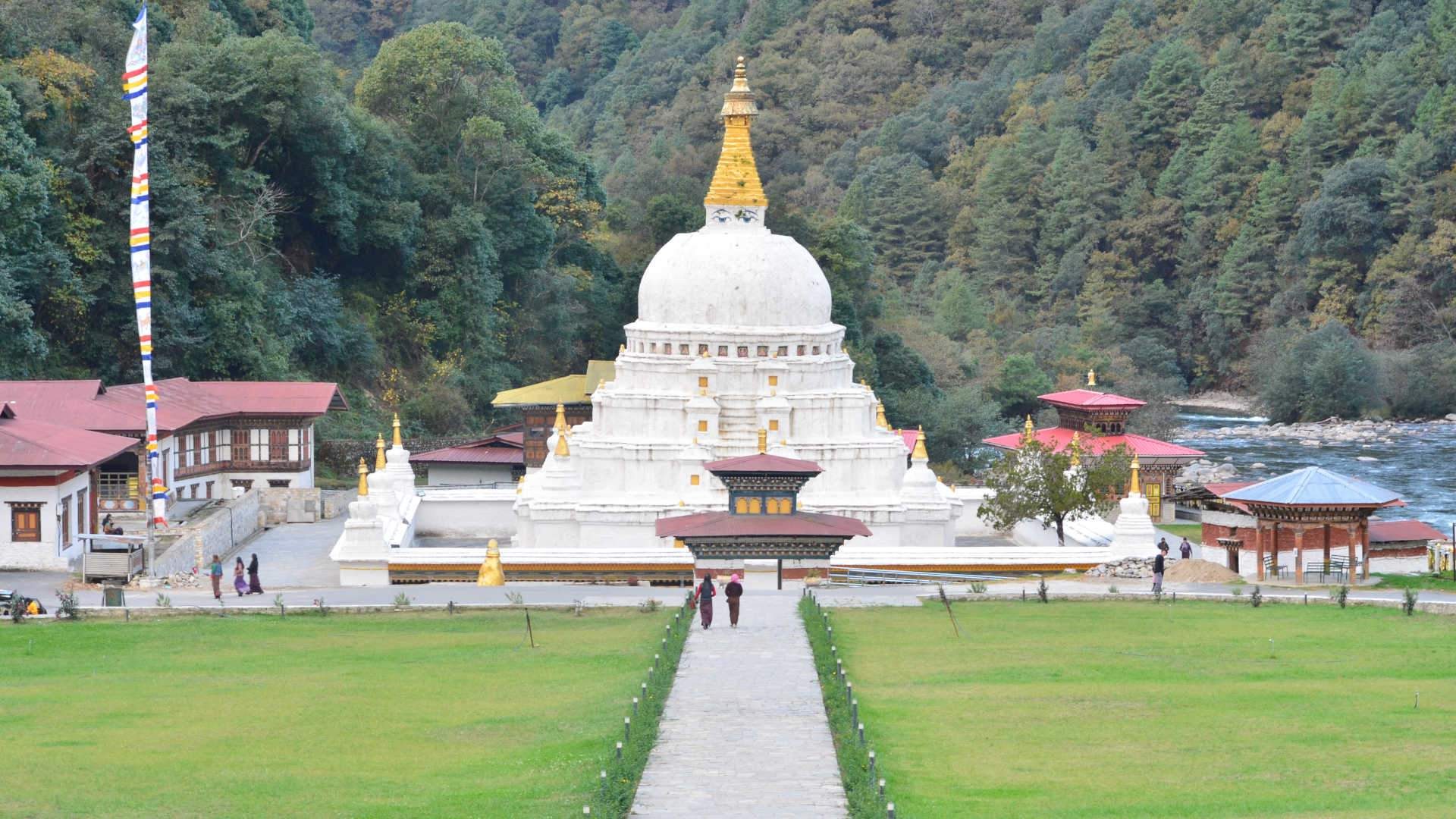 Chorten Kora in Trashiyangtse